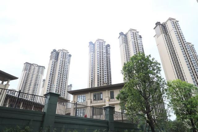 BB电子吃瓜！网传黄埔有回迁房刚交付就出售单价仅1w多？(图3)